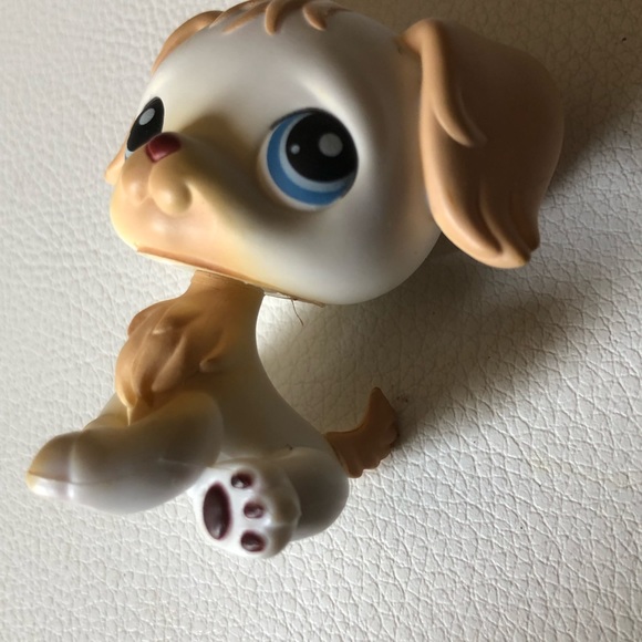 Littlest Pet Shop Golden Retriever Dog 140 Yellow Blue Eyes LPS Portable Pets - Picture 6 of 9